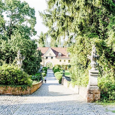 Schlosshotel Obermayerhofen Sebersdorf Exterior photo